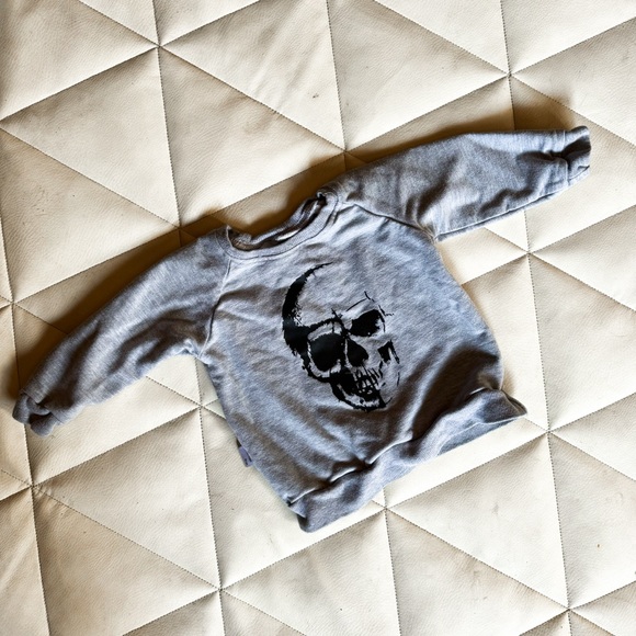 Portage & Main 🇨🇦 • Shirt - Picture 1 of 4